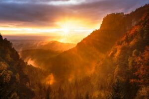 Devil's Courthouse Overlook in West Virginia Blue Ridge Mountains offering panoramic views and a legendary Cherokee history.